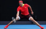 Alexander Zverev face à Ugo Humbert en huitième de finale de l'Open d'Australie, à Melbourne, le 19 janvier 2025