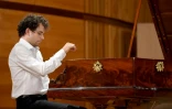 Le pianiste français Benjamin d'Anfray lors du concours Chopin sur pianos d'époque, à Varsovie le 4 septembre 2018