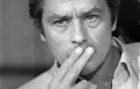 L'acteur français Alain Delon le 28 octobre 1980 sur TF1, à Paris