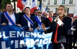 La présidente du FN, Marine Le Pen, lors d'un rassemblement de son parti contre la politique du gouvernement sur l'immigration le 20 avril 2018 à Paris