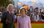 Le roi Juan Carlos I et son épouse la reine Sofia, lors d'une visite à Ceuta, le 5 novembre 2007