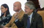 Le président équatorien Guillermo Lasso (à droite), au côté du vice-président Alfredo Borrero et de la présidente de l'Assemblée nationale Guadalupe Llori, le 15 novembre 2021 à Guayaquil