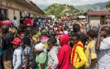 Des électeurs congolais attendent leur tour de pouvoir voter dans un centre de vote, dans le Nord Kivu, le 30 décembre 2018