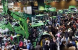 Le stand "John Deere" au Sima, salon de la machine agricole, le 24 février 2013 à Villepinte (banlieue parisienne)