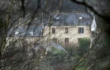 La ferme d'Hubert Caouissin et de sa compagne Lydie Troadec en mars 2017 à Pont-de-Buis, dans le Finistère
