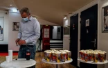 Sachets de pop-corn pré-remplis au cinéma les 5 Caumartins à Paris, dans la soirée du 21 juin 2020 avant la séance de minuit