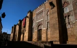 Photo du 12 juin 2023 d'une façade de la mosquée-cathédrale de Cordoue où un incendie s'est déclaré le 8 août