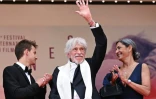 L'acteur Pierre Richard (c) arrive pour la projection du film "L'Homme qui a vu l'ours qui a vu l'homme" lors du 78e Festival de Cannes, le 22 mai 2025