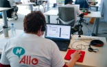 Des opérateurs de la plateforme N-Allo à Bruxelles, le 20 mai 2020 chargés de contacter les malades récemment testés positifs au coronavirus