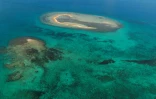 Vue aérienne de la barrière de corail de Nouméa en Nouvelle Calédonie le 27 février 2016
