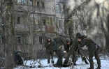 Des soldats participent à des exercices militaires à Pripiat, dans la zone d'exclusion de Tchernobyl, le 4 février 2022 en Ukraine 
