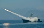 Exercices militaires de l'armée taïwanaise près du port naval de Suao, le 26 juillet 2022 à Yilan 