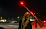L'activiste anti-chasse à la baleine Paul Watson à sa sortie de prison à Nuuk, au Groenland, le 17 décembre 2024