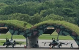 Des avions de chasse F-16 taiwanais sur une base à Hualien, est de Taiwan, le 24 mai 2024