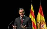 Le Premier ministre espagnol Pedro Sanchez pendant son discours au Théâtre del Liceu à Barcelone le 21 juin 2021 annonçant la grâce de neuf indépendantistes catalans