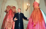 Le couturier russe Viatcheslav (Slava) Zaïtsev, le 15 juin 2001 à Moscou