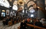 Les fidèles assistent à la messe du dimanche à la cathédrale Notre-Dame de la Dormition dans la capitale syrienne Damas, le 15 décembre 2024