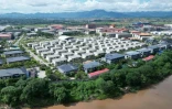 Le complexe KK Park dans le canton de Myawaddy en Birmanie, depuis le district de Mae Sot en Thaïlande, le 17 septembre 2025