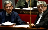 Le député centriste Charles de Courson (gauche), rapporteur général du budget, et le président de la commission des Finances, l'Insoumis Eric Coquerel, participent à une séance à l'Assemblée nationale, le 24 octobre 2024 à Paris