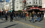 Le quartier touristique de Sultanahmet évacué par la police après une violente explosion le 12 janvier 2016 à Istanbul