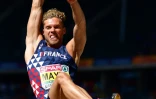 Kevin Mayer lors du saut en longueur aux Championnats d'athlétisme, à Berlin, le 7 août 2018