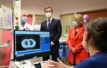 Olivier Véran en visite à l'hôpital de Dunkerque le 24 février 2021