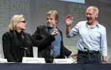 Les têtes d'affiches du premier Star Wars: Mark Hamill (Luke Skywalker, c), Carrie Fisher (Princesse Leia, g) et Harrison Ford (Han Solo), au Comic-Con de San Diego, le 10 juillet 2015