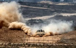 Un char israélien le long de la frontière avec la bande de Gaza, le 5 août 2025