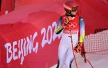 L'Américaine Mikaela Shiffrin, après son élimination dans la 1ère manche du géant aux Jeux olympiques de Pékin, le 7 février 2022 sur la piste de Yanqing