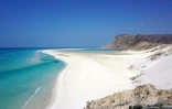 Une plage de sable blanc de l'archipel de Socotra, au large des côtes sud du Yémen, le 14 avril 2021 