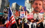 Des portraits d'otages israéliens retenus à Gaza, lors d'une manifestation appelant à leur libération et à la fin de la guerre, devant une annexe de l'ambassade des Etats-Unis à Tel Aviv, le 7 juillet 2025