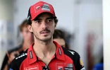 Le pilote italien Francesco Bagnaia (Ducati) en salle de presse, après la course sprint du Grand Prix de Malaisie de MotoGP, le 2 novembre 2024 à Sepang