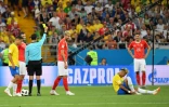 La star Neymar Jr, au sol, a été la cible des défenseurs helvètes lors de l'opposition entre le Brésil et la Suisse, le 17 juin 2018 à Rostov