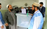 Un Afghan vote lors des législatives, le 20 octobre 2018 à Hérat