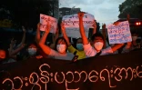 Manifestation contre le coup d'Etat de février en Birmanie, le 10 novembre 2021 à Rangoun