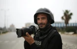 Le journaliste de l’AFP Eyad Baba pose pour une photo dans la bande de Gaza, le 24 avril 2025