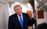 Le président américain Donald Trump s'adresse à la presse à bord de l'avion présidentiel Air Force One, le 2 août 2026