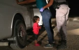 Cette photo de Yanela Varela en pleurs, prise le 11 juin 2018 à McAllen au Texas, a rapidement fait le tour des réseaux sociaux