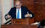 Le chef négociateur de paix du gouvernement colombien Humberto de la Calle devant la Chambre des députés le 30 novembre 2016 à Bogota