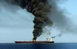 Une image de la télévision publique iranienne montre un des pétroliers en feu en mer d'Oman après une attaque, le 13 juin 2019