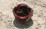 Le casque ensanglanté d'un Marine américain de 21 ans, tué par un sniper dans la ville irakienne de Fallujah le 14 mai 2007