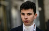 Theo Grataloup à la sortie du tribunal de Vienne, le jour du procès du groupe allemand Bayer, le 3 avril 2025