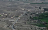 Vue d'une zone contrôlée par les talibans depuis le poste militaire de Kajaki, le 23 mars 2021 dans la province du Helmand, en Afghanistan