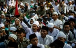 Des partisans de Prabowo Subianto lors d'une manifestation à Surabaya le 17 mai 2019