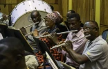 Des musiciens de l'orchestre kimbanguiste de Kinshasa lors d'une répétition, le 16 otobre 2024 en RDC