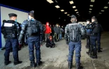 Des gendarmes dispersent les participants de la rave-party qui s'est déroulée durant 36 heures à Lieuron (Ille-et-Vilaine), le 2 janvier 2021