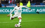Le milieu de terrain du PSG rate un tir au but et laisse la victoire Ă Rennes en finale de Coupe de France le 27 avril 2019