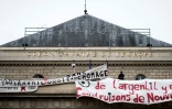 Le théâtre de l'Odéon occupé par des intermittents du spectacle, à Paris le 25 avril 2016