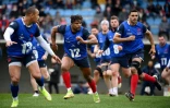 Gaël Fickou (à gauche) et Jonathan Danty (au centre) à l'entraînement avec le XV de France le 23 février 2022 à Marcoussis