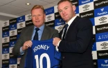 Ronald Koeman avec la légende du football anglais Wayne Rooney, après la signature de Rooney à Everton, le 10 juillet 2017